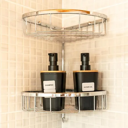 Cozy Beachfront With Sea Loungers & Outdoor Shower Near *