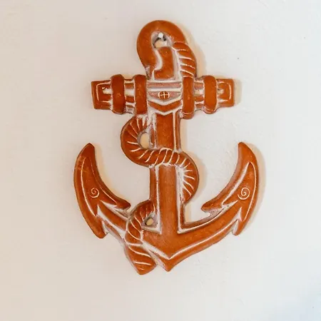 Cozy Beachfront With Sea Loungers & Outdoor Shower Near *